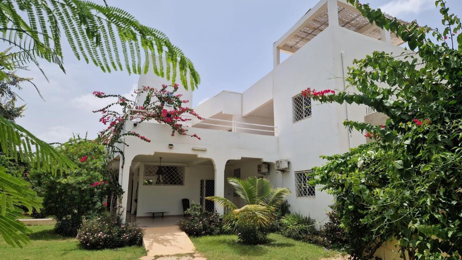 Villa Saraba Somone Exterior photo